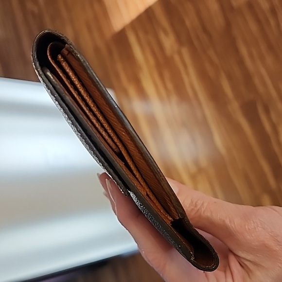 Louis Vuitton Monogram Trifold long wallet - Picture 12 of 15